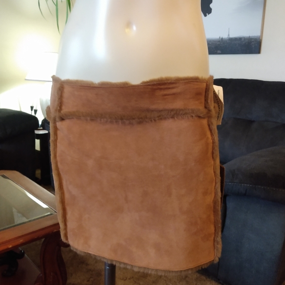 UGG Dresses & Skirts - Ugg Leather Faux Fur Lined Skirt Mini Winter